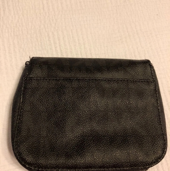 Michael Kors crossbody - Picture 2 of 3